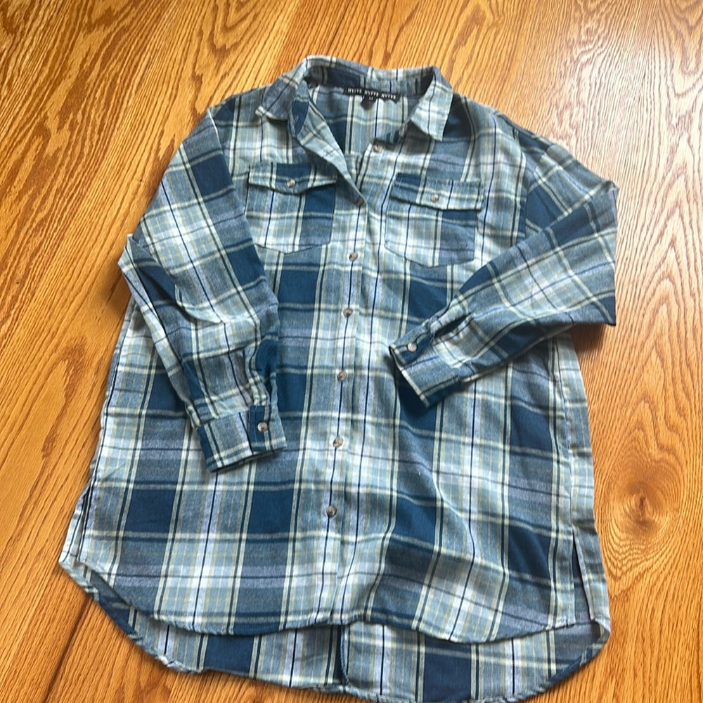 HYFVE OVERSIZED WOMEN'S FLANNEL SHIRT  size M BLUE PLAID